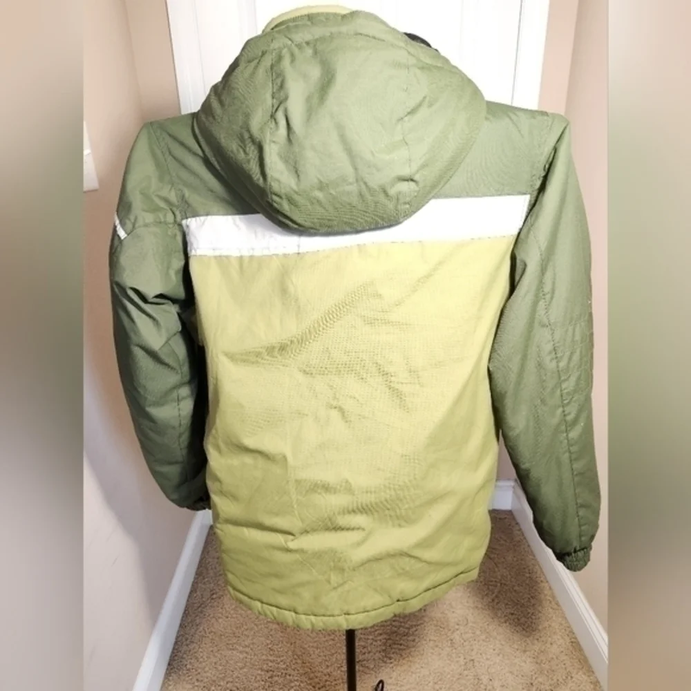 Columbia youth wateproof winter jacket coat 18/20 Warm Pockets Hood‎